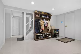 21 Roosevelt Dr, East Norwich, NY 11732 - Photo 22