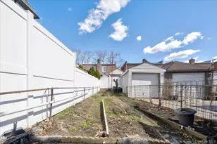 89-23 Vanderveer St, Queens Village, NY 11427 - Photo 16