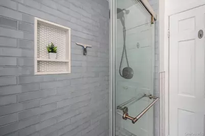 165 Little Whaleneck Road, Merrick, NY 11566 - Photo 12