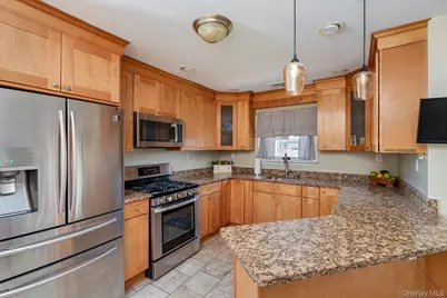 165 Little Whaleneck Road, Merrick, NY 11566 - Photo 8