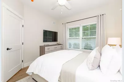 209 Romar Court, West Babylon, NY 11704 - Photo 4