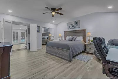 9 Lauren Avenue, Dix Hills, NY 11746 - Photo 14