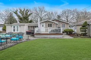 9 Lauren Ave, Dix Hills, NY 11746 - Photo 22