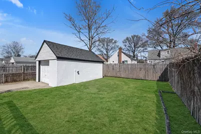 1568 Madison Street, Elmont, NY 11003 - Photo 22