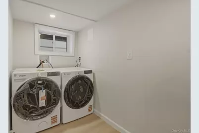 424 Thieriot Avenue, Bronx, NY 10473 - Photo 26