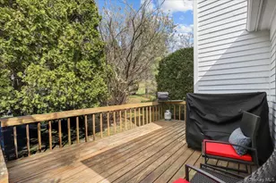 49 Winterberry Cir, Lewisboro, NY 10518 - Photo 18