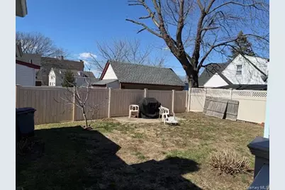 11 Purdy Court, Rockville Centre, NY 11570 - Photo 6