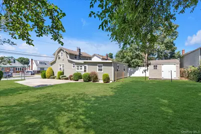 103 Oakley Avenue, Elmont, NY 11003 - Photo 14