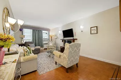 2166 Bronx Park E #1F, Bronx, NY 10462 - Photo 4