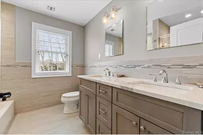 42 Meadowbrook Road, Syosset, NY 11791 - Photo 24