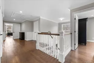 42 Meadowbrook Rd, Syosset, NY 11791 - Photo 18