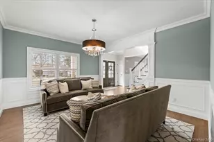 42 Meadowbrook Rd, Syosset, NY 11791 - Photo 12