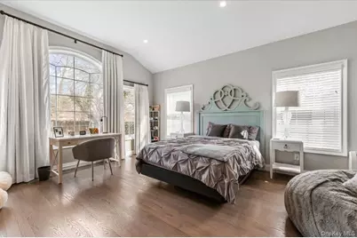 42 Meadowbrook Road, Syosset, NY 11791 - Photo 16