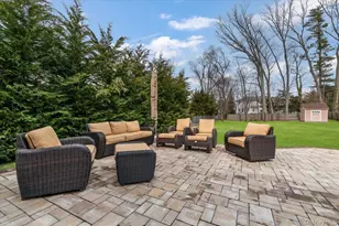 42 Meadowbrook Rd, Syosset, NY 11791 - Photo 34