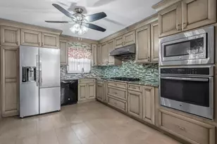 120-44 194th St, Saint Albans, NY 11412 - Photo 16