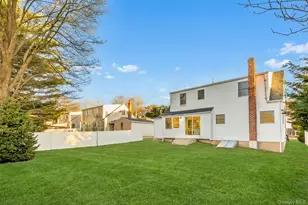 18 Clark St, Huntington, NY 11743 - Photo 32