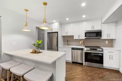 18 Clark Street, Huntington, NY 11743 - Photo 10