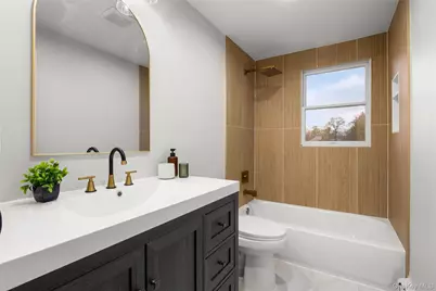 18 Clark Street, Huntington, NY 11743 - Photo 22