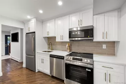 18 Clark Street, Huntington, NY 11743 - Photo 12