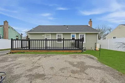 135 Cumberbach Street, Wyandanch, NY 11798 - Photo 22
