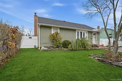 135 Cumberbach Street, Wyandanch, NY 11798 - Photo 2