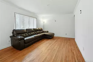 135 Cumberbach St, Wyandanch, NY 11798 - Photo 8