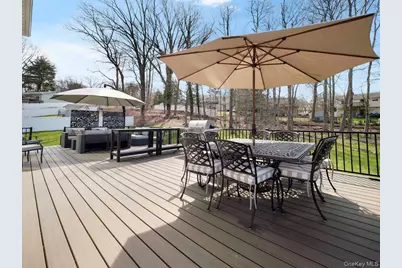 6 Park Avenue, Valley Cottage, NY 10989 - Photo 30