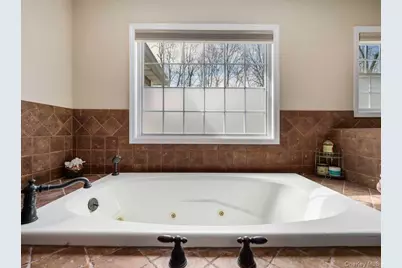 6 Park Avenue, Valley Cottage, NY 10989 - Photo 24