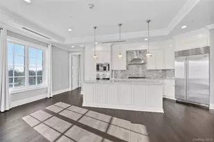 5000 Royal Ct, North Hills, NY 11040 - Photo 6