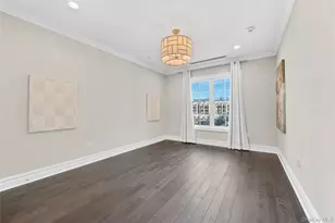 5000 Royal Ct, North Hills, NY 11040 - Photo 12