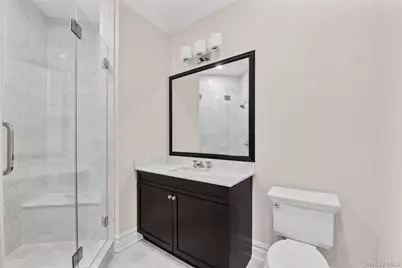 5000 Royal Court #5114, North Hills, NY 11040 - Photo 20