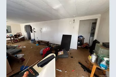 75 Village Circle W, Manorville, NY 11949 - Photo 4