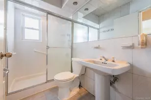 61-24 228th St, Oakland Gardens, NY 11364 - Photo 14