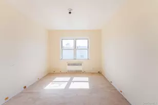 61-24 228th St, Oakland Gardens, NY 11364 - Photo 20