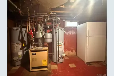 6124 228th Street, Oakland Gardens, NY 11364 - Photo 10