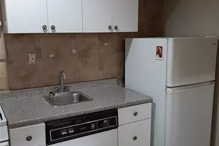 1 Hillside Ave, Great Neck, NY 11021 - Photo 20