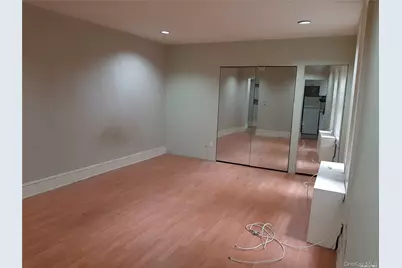 1 Hillside Avenue #1A, Great Neck, NY 11021 - Photo 24