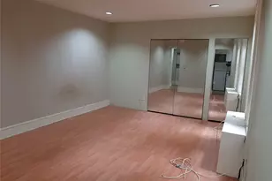 1 Hillside Ave, Great Neck, NY 11021 - Photo 24