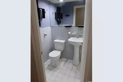 1 Hillside Avenue #1A, Great Neck, NY 11021 - Photo 4