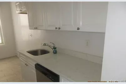 2081 Cruger Avenue #4 O, Bronx, NY 10462 - Photo 6