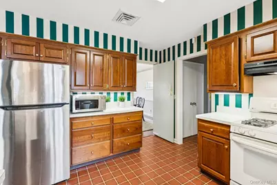 9 Cliff Road, Port Jefferson, NY 11777 - Photo 20