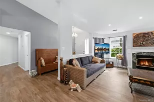 233 Glen Dr, Ridge, NY 11961 - Photo 8