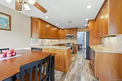 233 Glen Drive #233, Ridge, NY 11961 - Photo 14