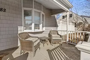 82 Barnyard Ln, Levittown, NY 11756 - Photo 2