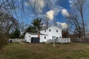 89 Sportsmen St, Central Islip, NY 11722 - Photo 24
