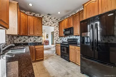 587 Leisure Drive, Ridge, NY 11961 - Photo 26