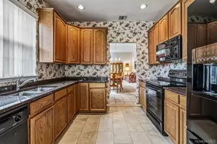 587 Leisure Dr, Ridge, NY 11961 - Photo 32