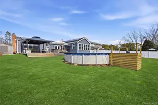 28 Berkshire Rd, Holbrook, NY 11741 - Photo 32