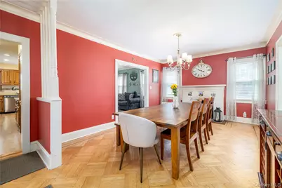 407 Morris Avenue, Rockville Centre, NY 11570 - Photo 4