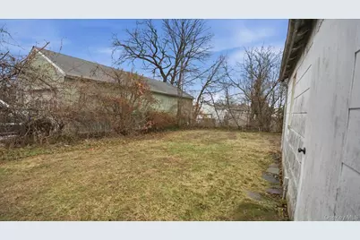 74 Lexington Avenue, Franklin Square, NY 11010 - Photo 20